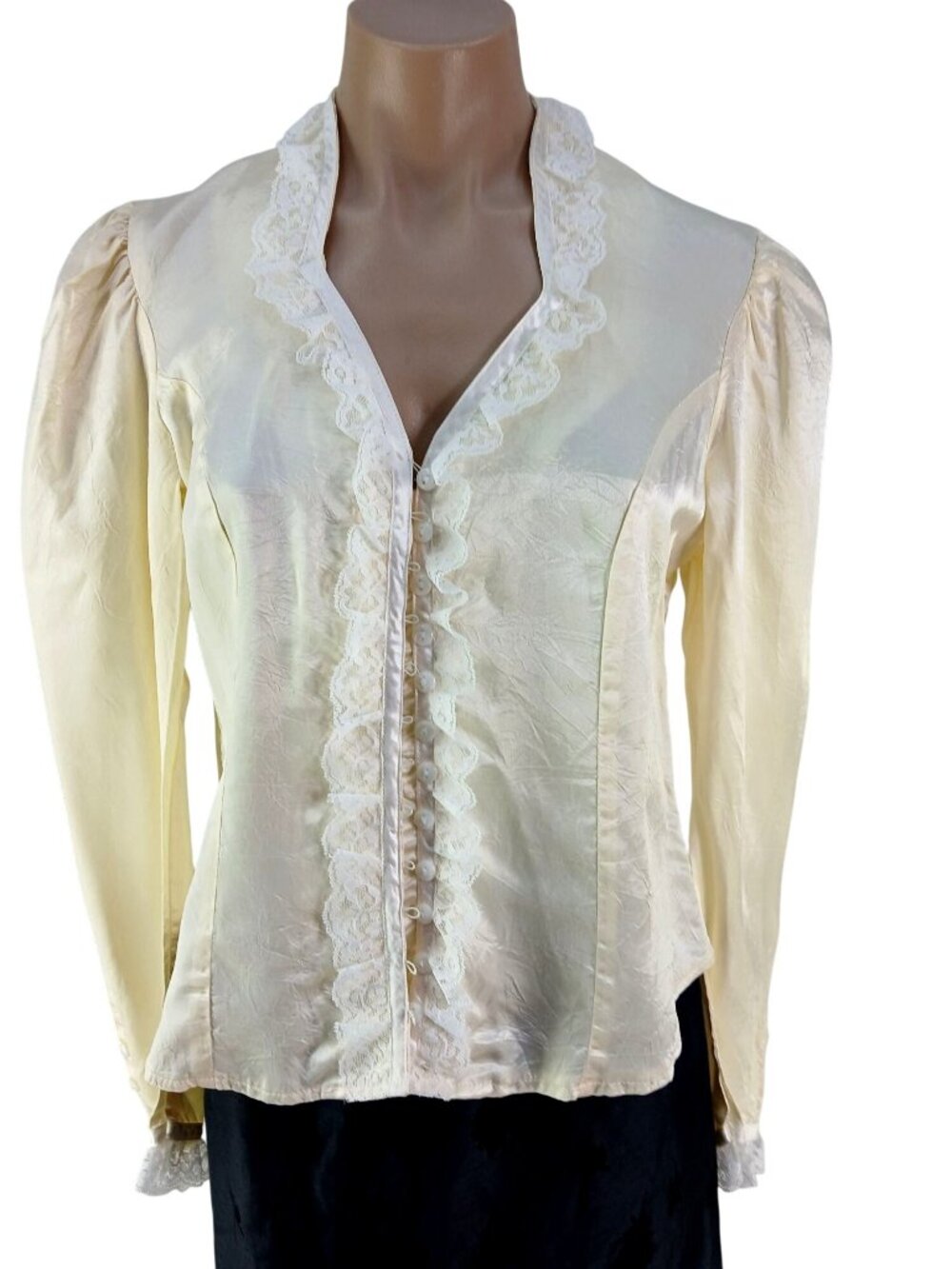 Vintage Circle T Cream Lace Trim Satin Blouse Size S Marilyn Lenox Western Rodeo